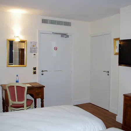 Le Place Neuve 3* Brullioles