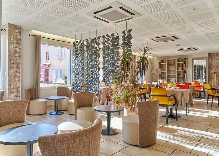 מלון Le Place Neuve