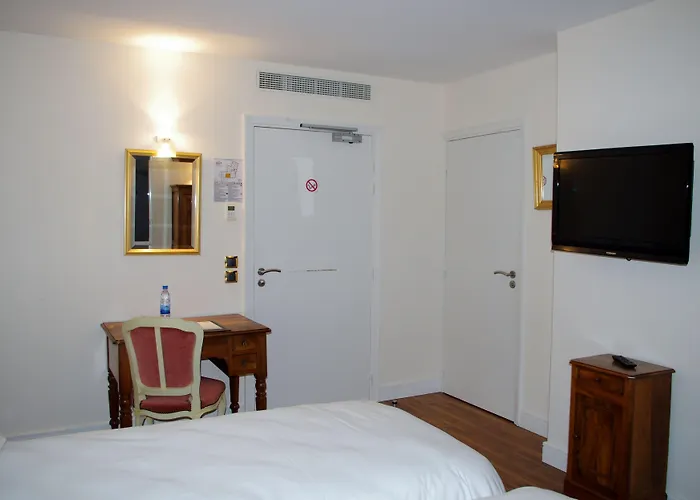 Le Place Neuve 3* Brullioles