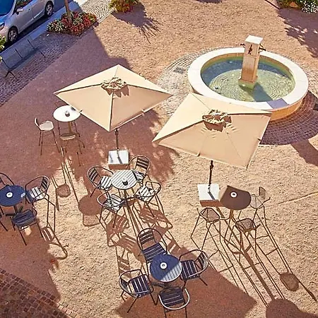 Le Place Neuve 3* Brullioles
