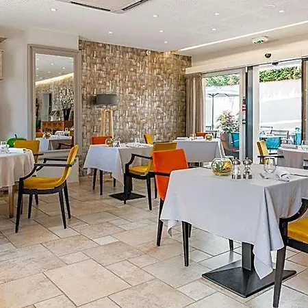 Le Place Neuve Hotel Brullioles