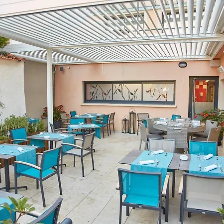 Le Place Neuve 3* Brullioles